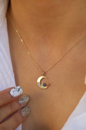 Altın Ay Vav Kolye resmi