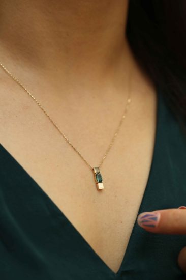 Yeşil Taşlı Zarif Kolye resmi