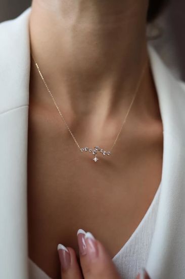 Zarif Özel Tasarım Altın Kolye resmi