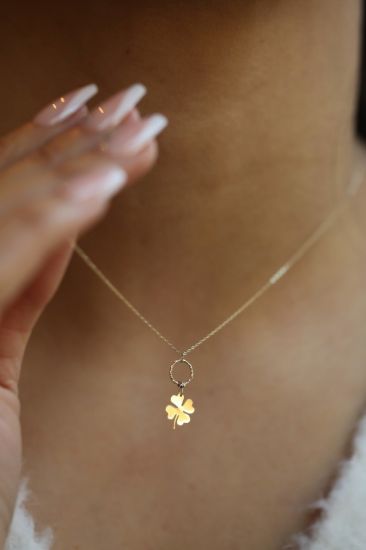 Altın Yonca Minimal Kolye resmi